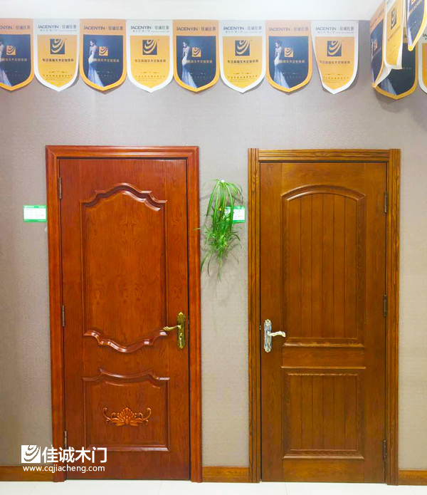 重庆佳诚木门专注室内套装门生产研发:工艺室内门,复合烤漆门,实木